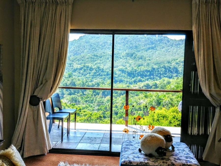 10 Bedroom Property for Sale in Hoekwil Western Cape